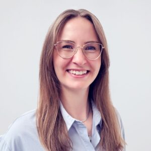 Loana Sprenger, Ein- und Verkauf für Dach und Wand, Trapezbleche und Sandwichpaneele